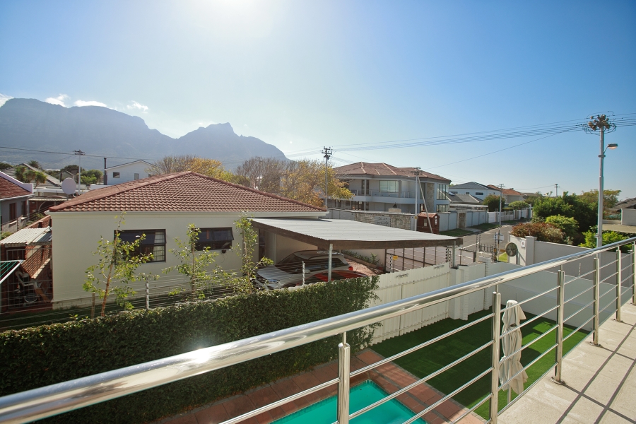 5 Bedroom Property for Sale in Claremont Western Cape